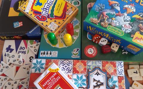 Spiele